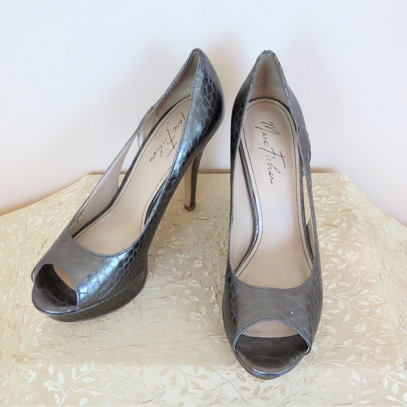 Marc Fisher Bronze "Snakeskin" Heels 9M - Picture 2 of 4